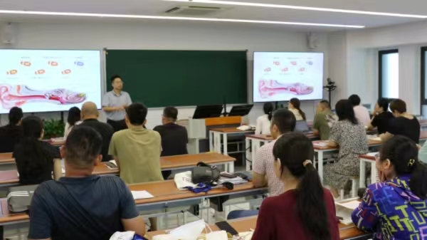 簡聲助聽器公(gōng)司 聽力驗配師培訓回顧 專業技(jì )能(néng)培訓  助力聽力康複行業發展